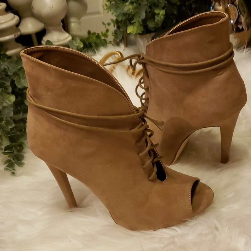 JUSTFAB high heel Booties Natural color Size 9